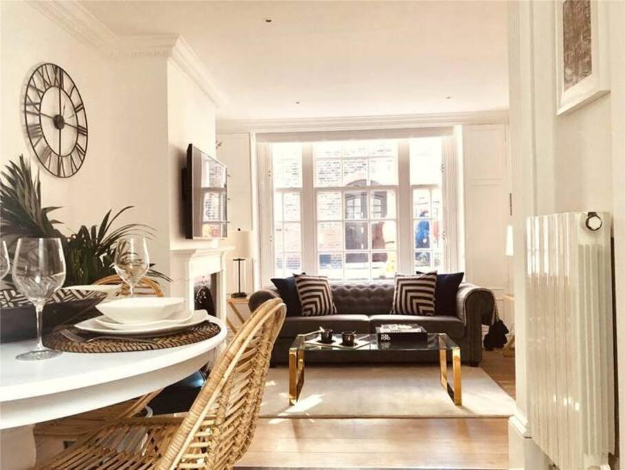 Stylish 3 Bedroom Town House * Londra